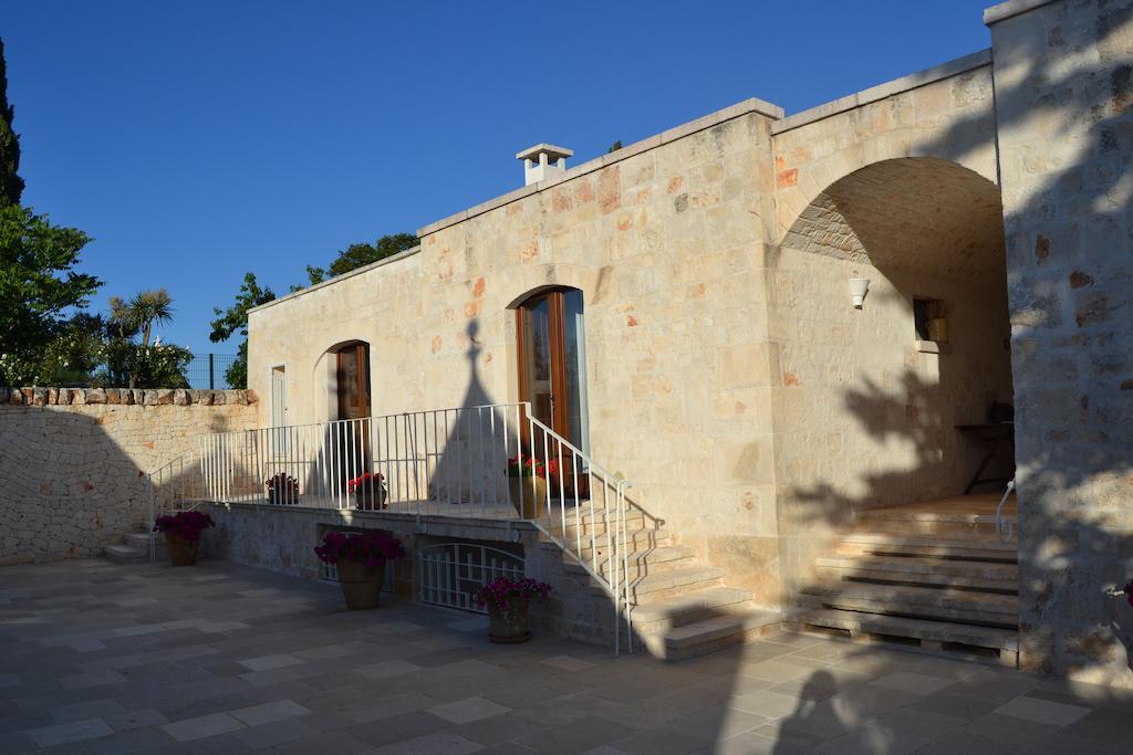 B&B Corte Del Camedrio Чистернино Экстерьер фото